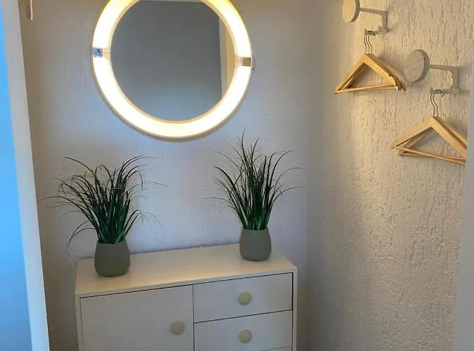 Moeblierte 4 * Schloß Holte-Stukenbrock