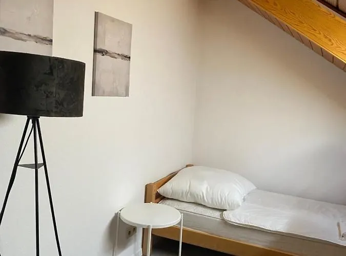 Lejlighed Moeblierte 4 Schloß Holte-Stukenbrock